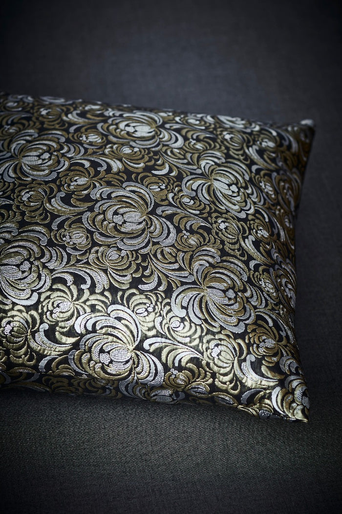 Dahlia Cushion